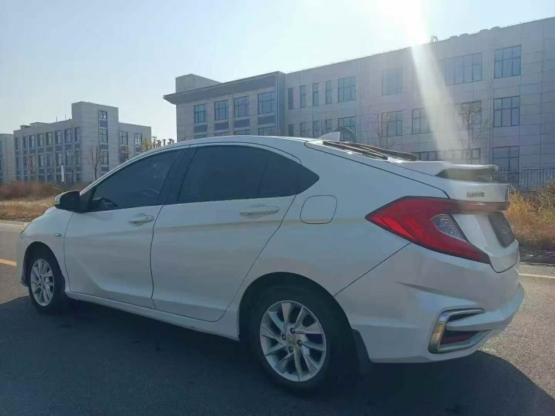 烟台17年本田竞瑞8