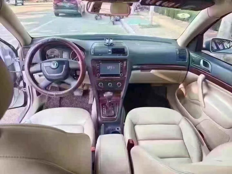 菏泽12年斯柯达明锐4