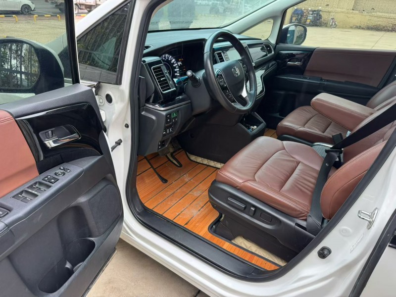 平顶山20年本田艾力绅4