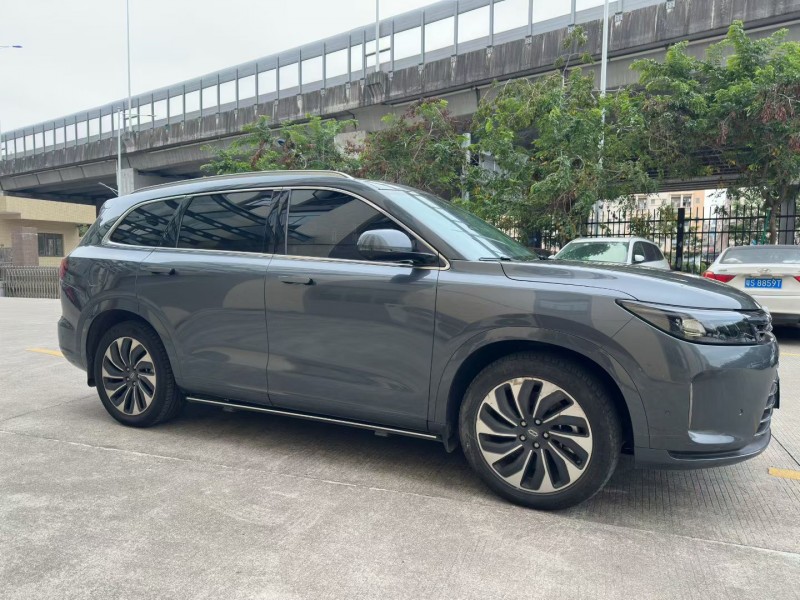 广州22年华为智选问界3