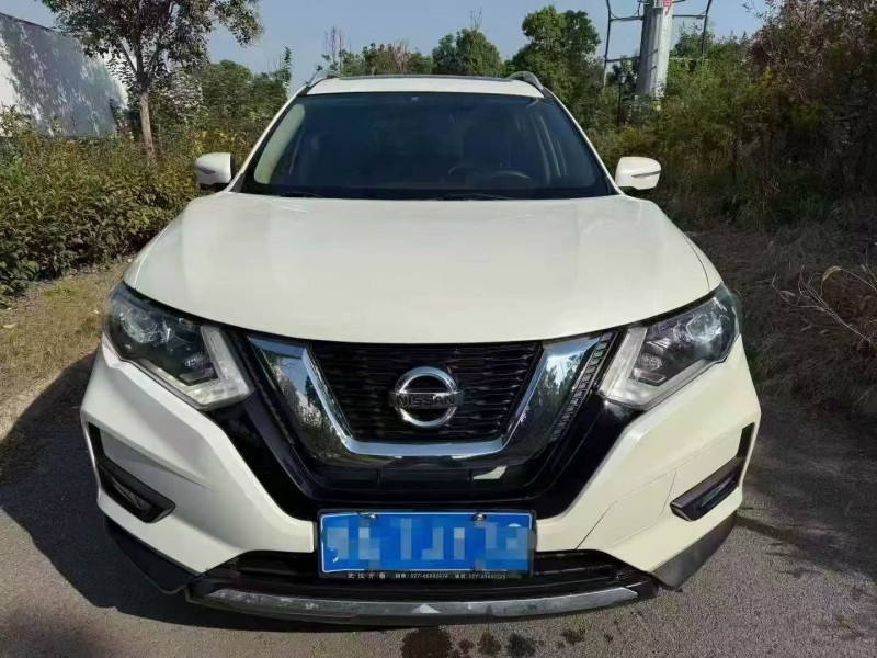 十堰17年日产奇骏1