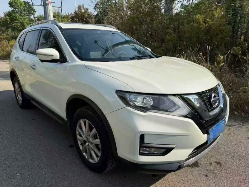 十堰17年日产奇骏2