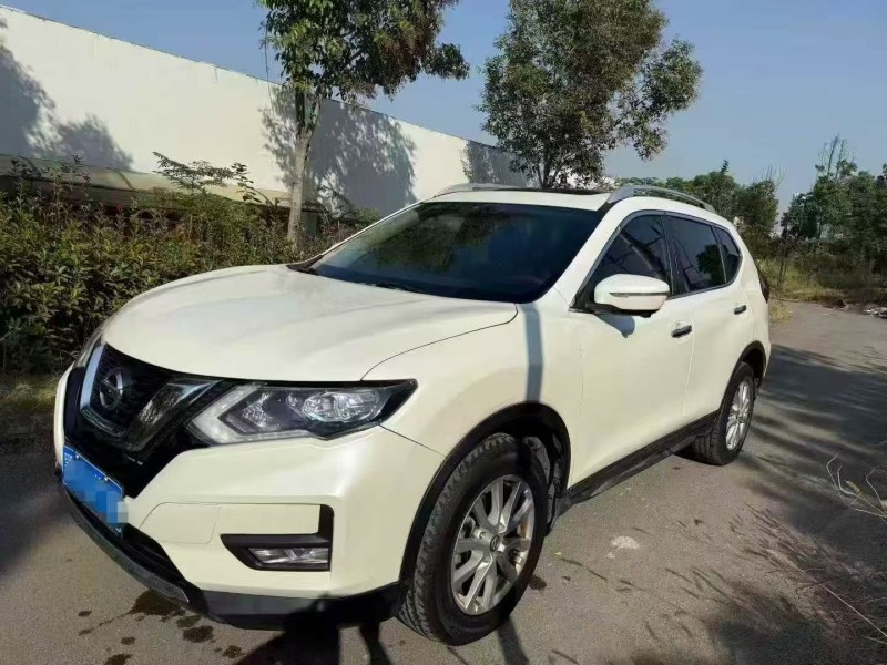 十堰17年日产奇骏3