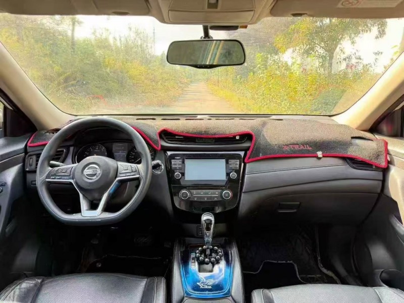 十堰17年日产奇骏5