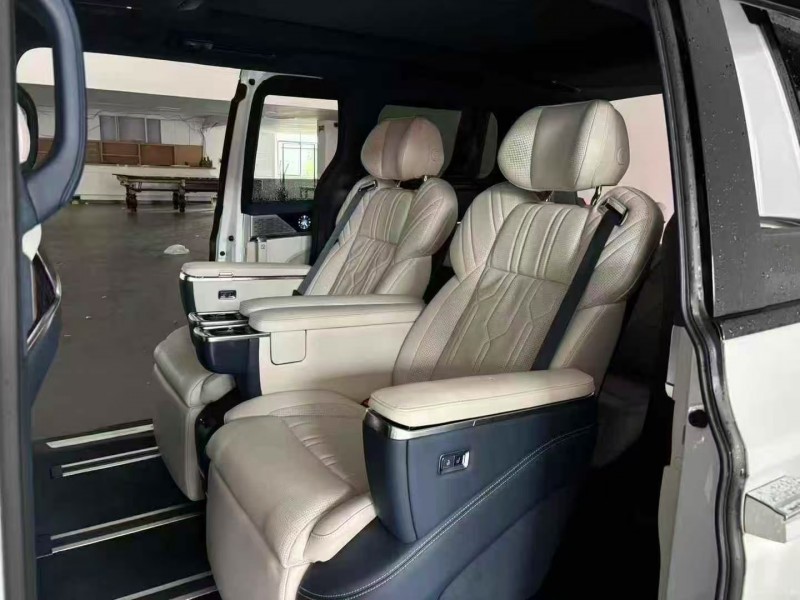 济南23年极氪汽车0095