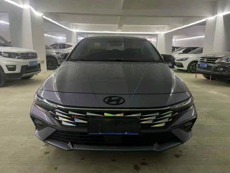 曲靖24年现代伊兰特1