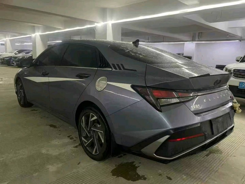 曲靖24年现代伊兰特7