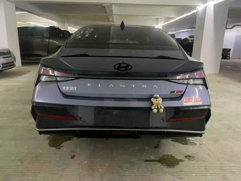 曲靖24年现代伊兰特9