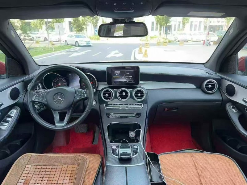 东营16年奔驰GLC6