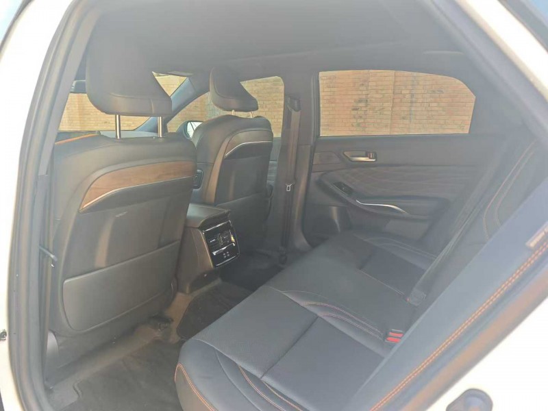 保定24年丰田亚洲龙6