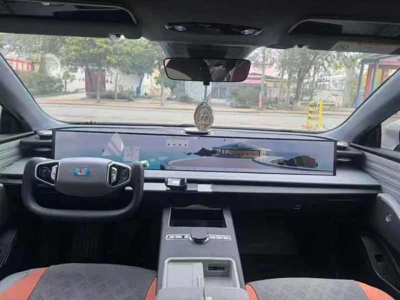 莱芜25年吉利银河4