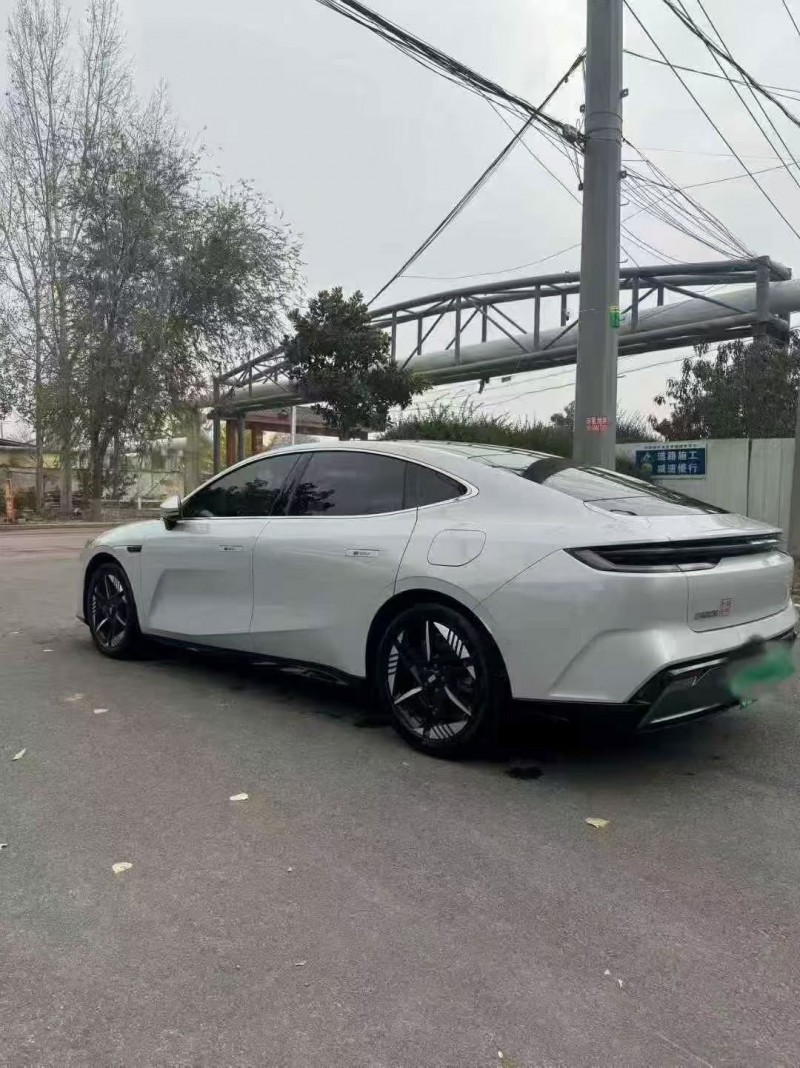 莱芜25年吉利银河5