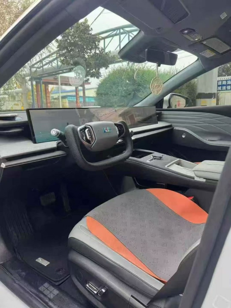 莱芜25年吉利银河7