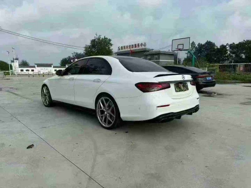 徐州22年奔驰E8