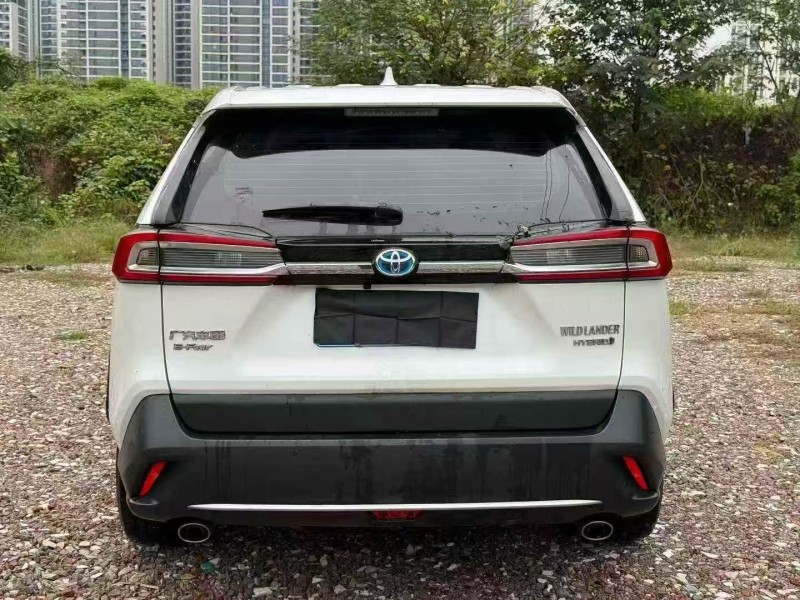 济宁23年丰田威兰达9