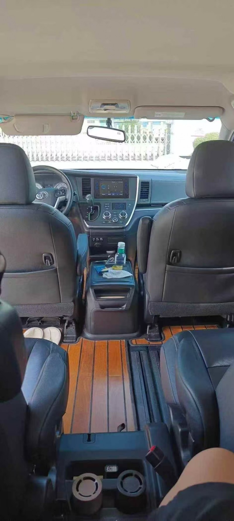 潍坊16年丰田塞纳6