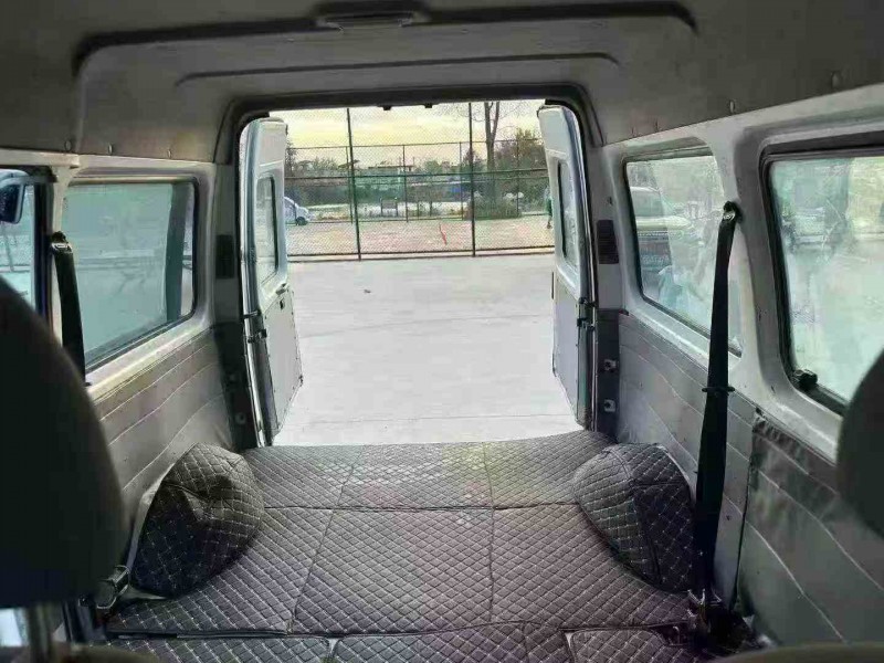 徐州13年福特全顺5