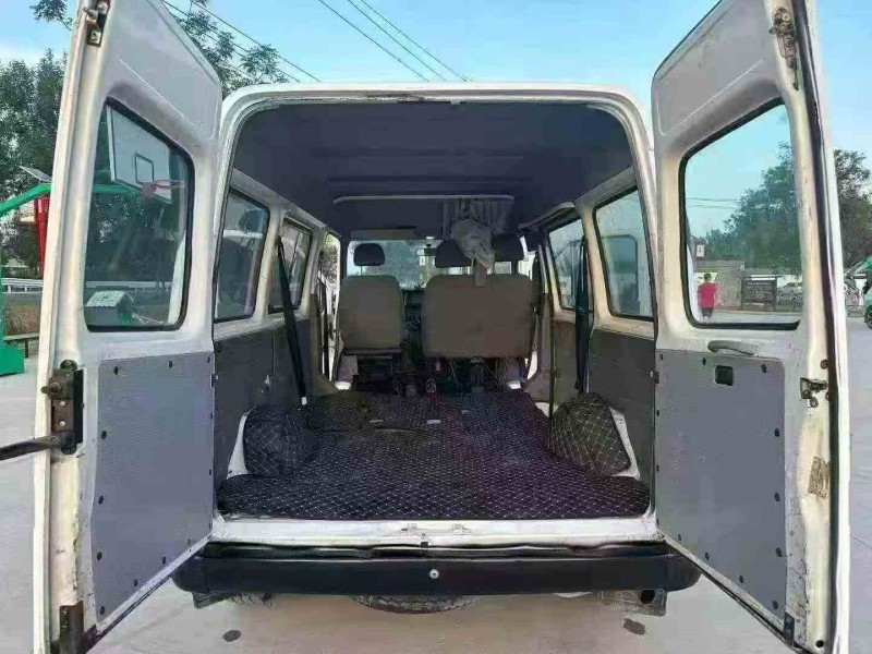 徐州13年福特全顺6