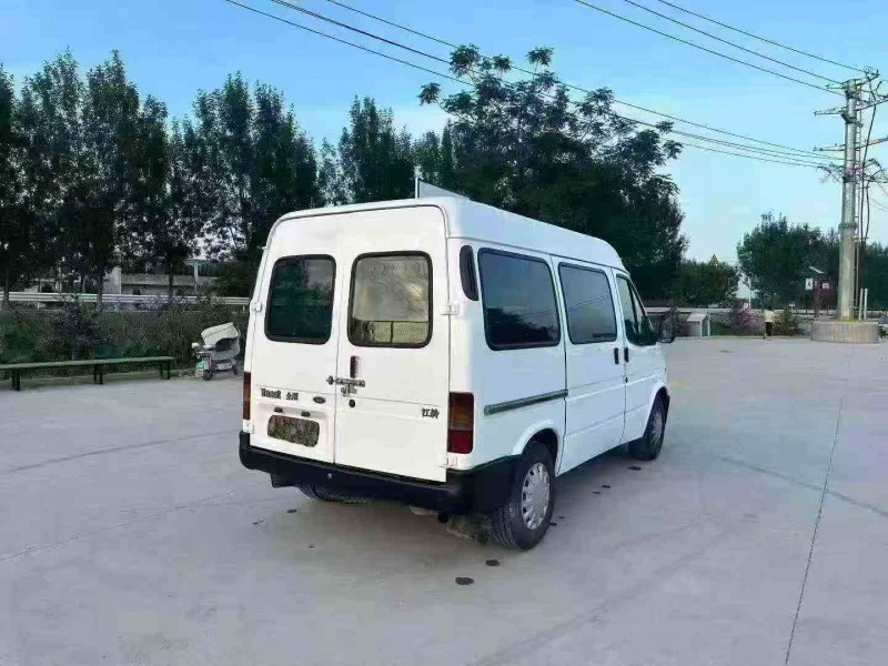 徐州13年福特全顺8