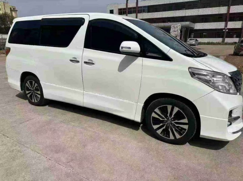 潍坊14年丰田埃尔法2