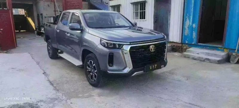 安阳25年长安汽车览拓者2