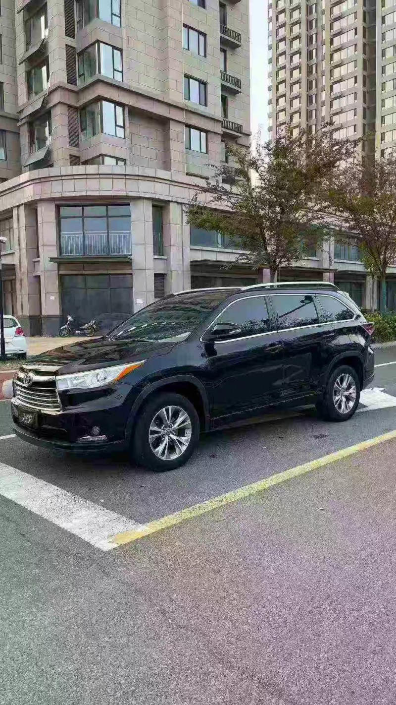 日照16年丰田汉兰达3