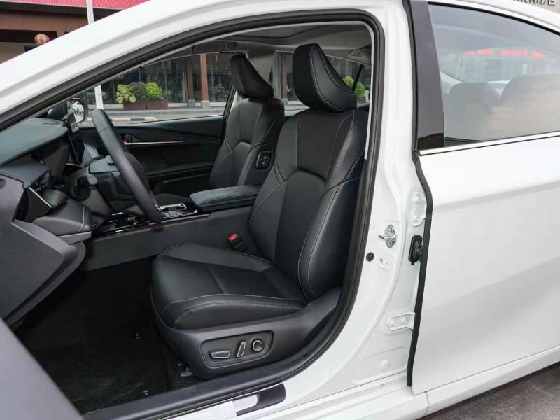 聊城25年丰田凯美瑞7