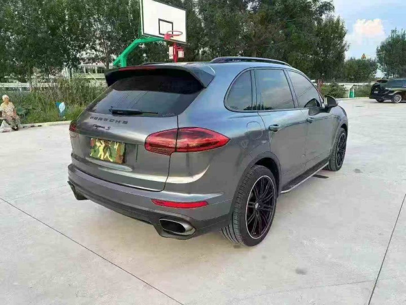 徐州16年保时捷卡宴8