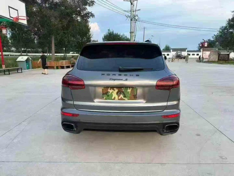 徐州16年保时捷卡宴9