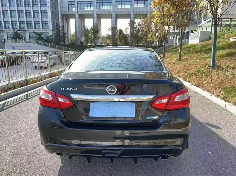 潍坊17年日产天籁9