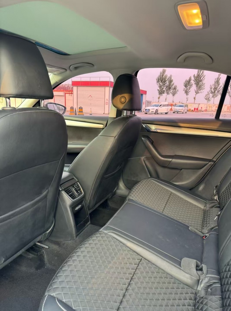 东营19年斯柯达明锐6