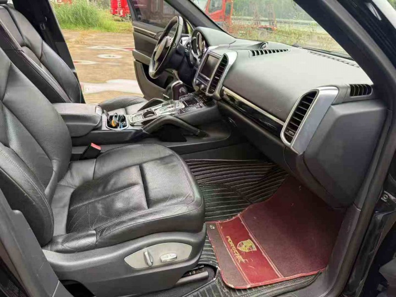 徐州14年保时捷卡宴6