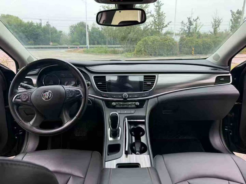 徐州22年别克君越5