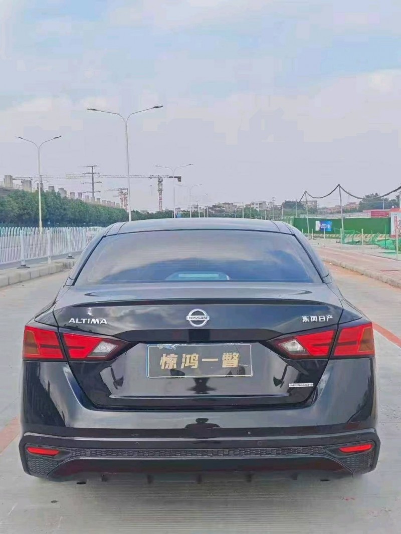 东莞19年日产天籁5