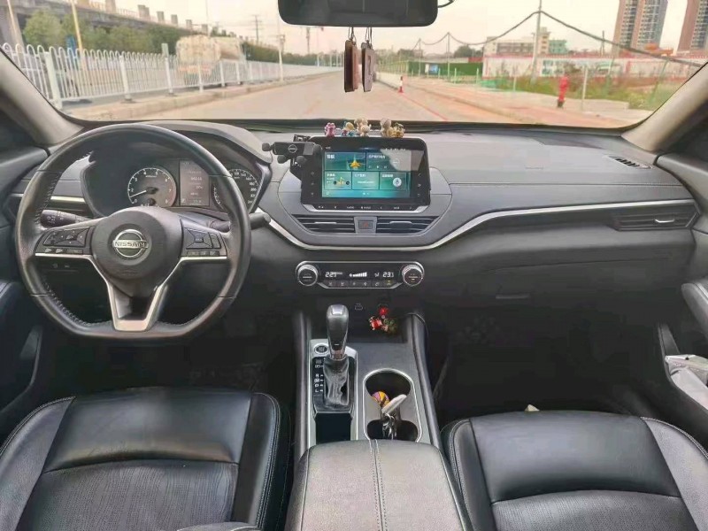 东莞19年日产天籁7