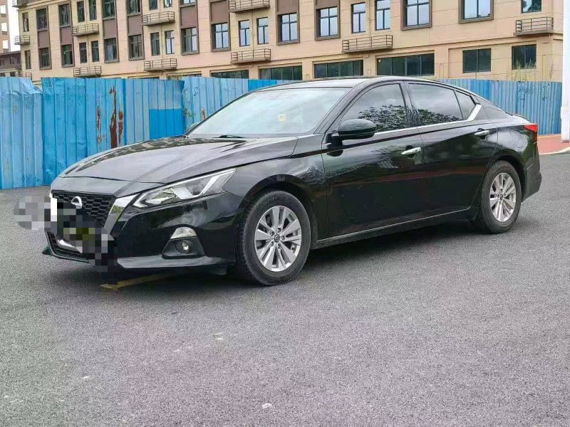 福州21年日产天籁2