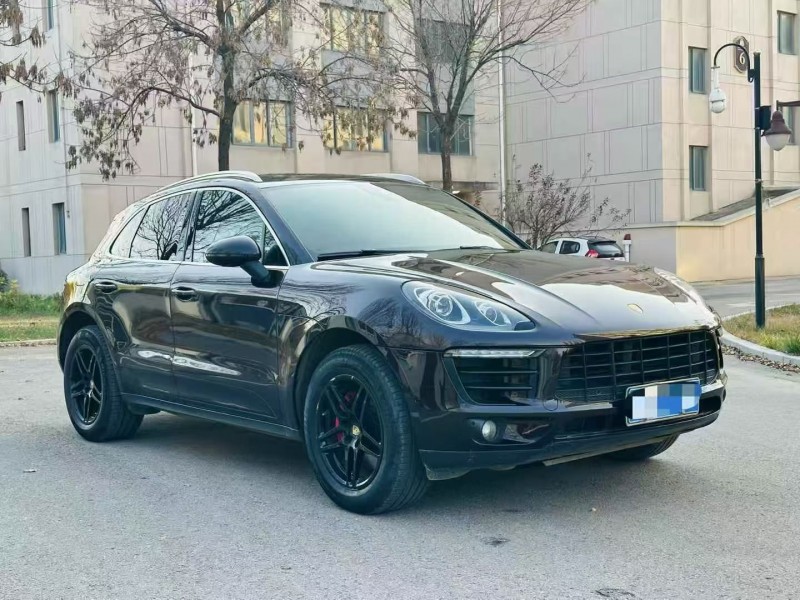 青岛16年保时捷Macan3