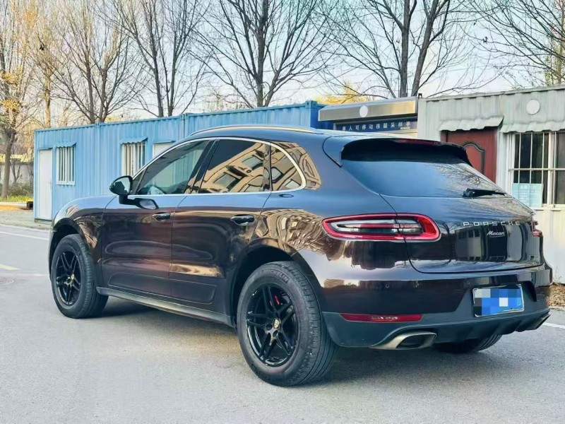 青岛16年保时捷Macan7