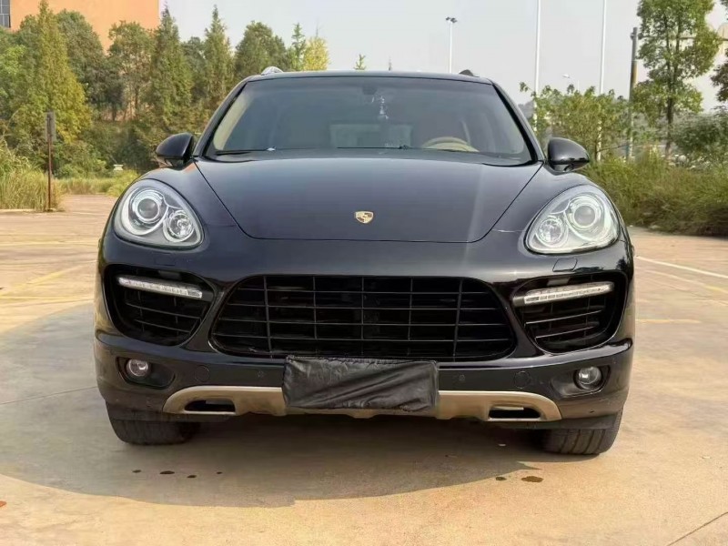 湘潭15年保时捷卡宴1