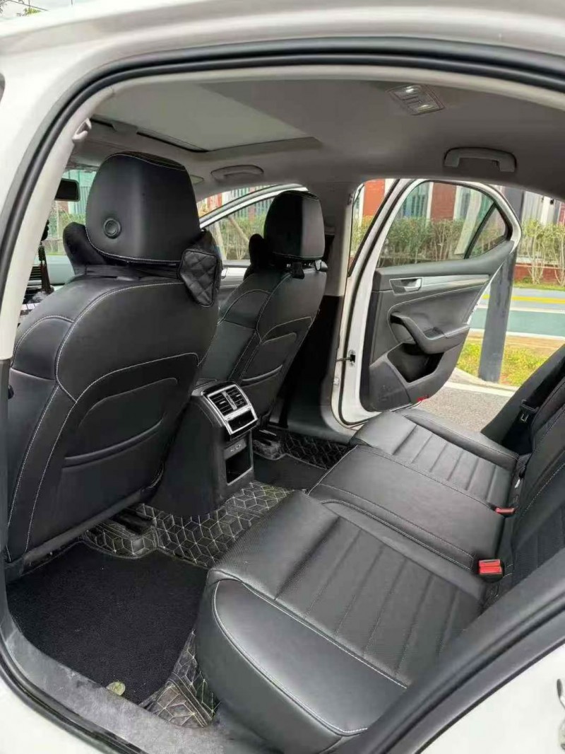 厦门21年斯柯达速派6