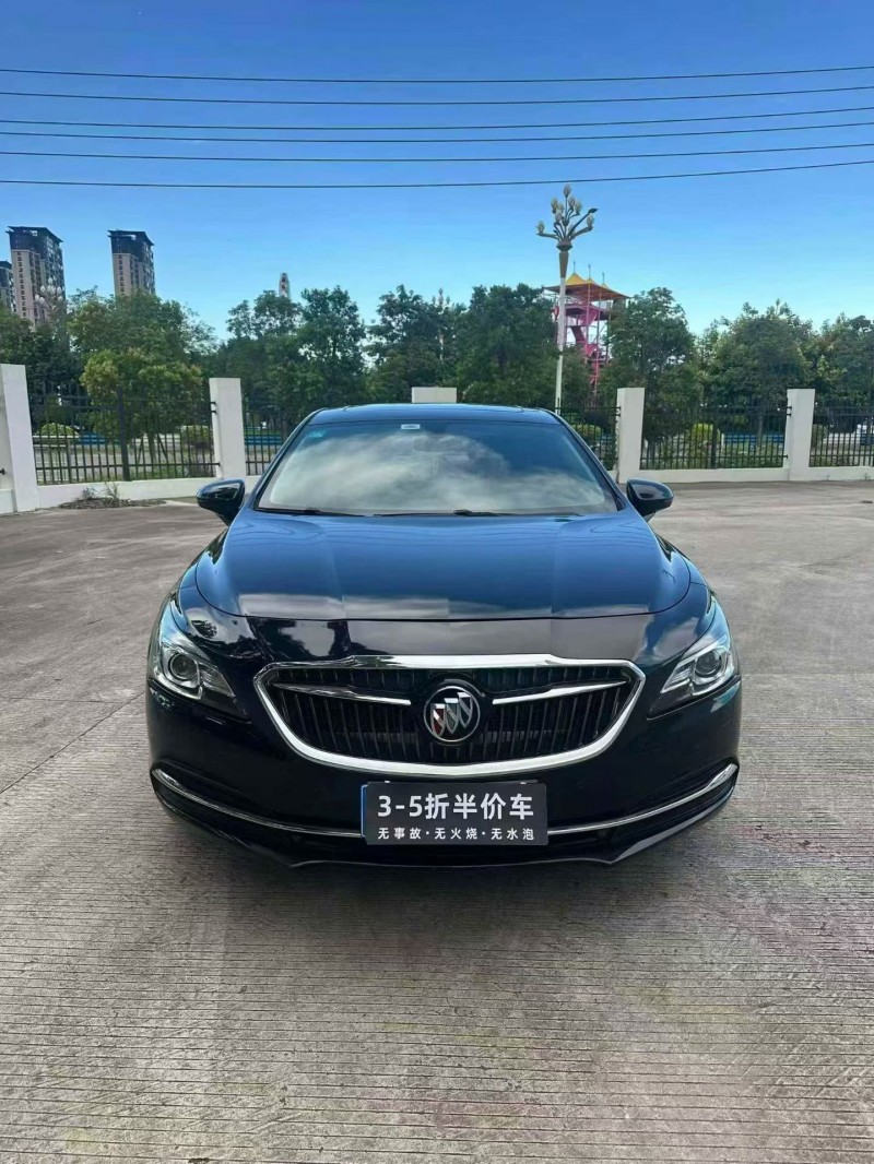 厦门17年别克君越1