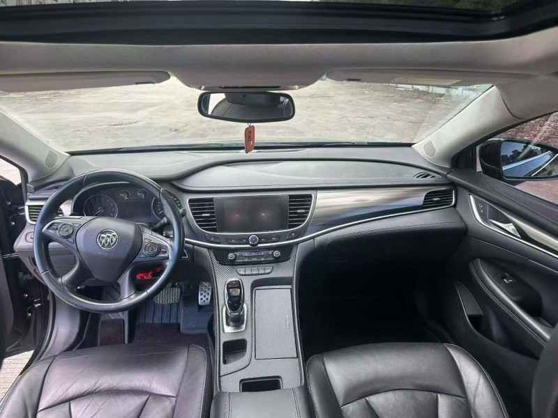 厦门17年别克君越4