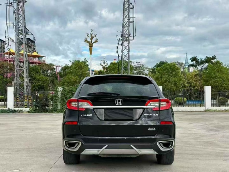 厦门17年本田冠道9