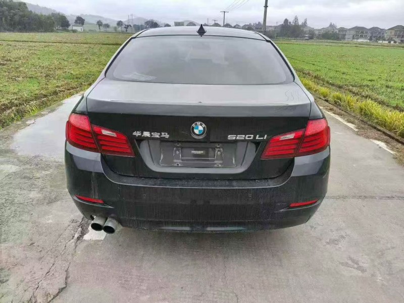 湖州16年宝马5系9
