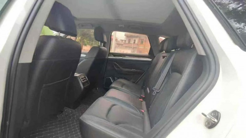 深圳17年众泰大迈X76