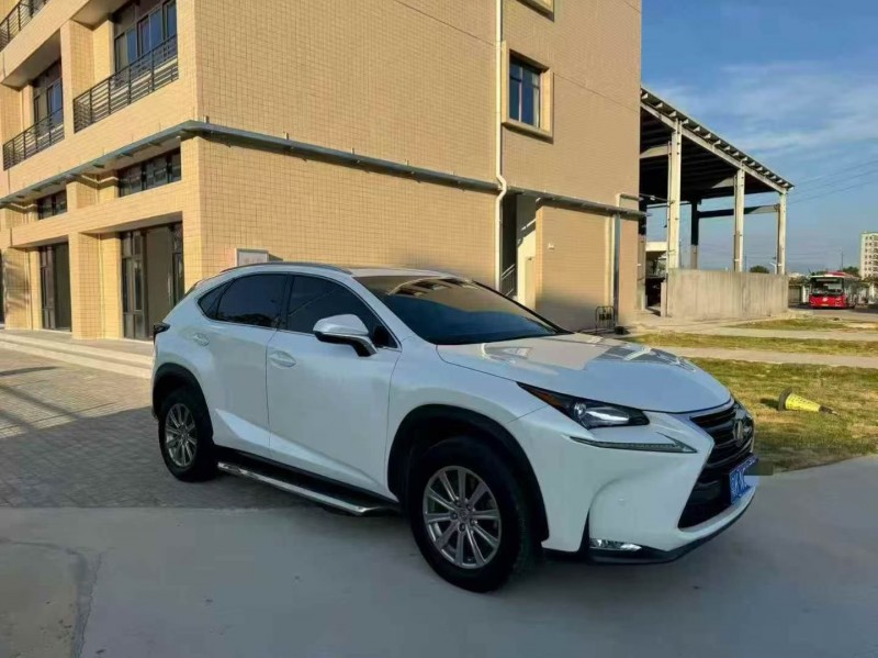 深圳15年雷克萨斯NX2