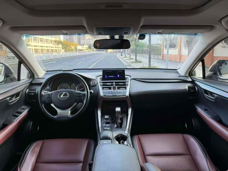 深圳15年雷克萨斯NX5