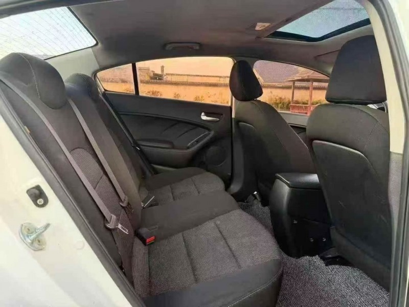 遵义19年起亚K37