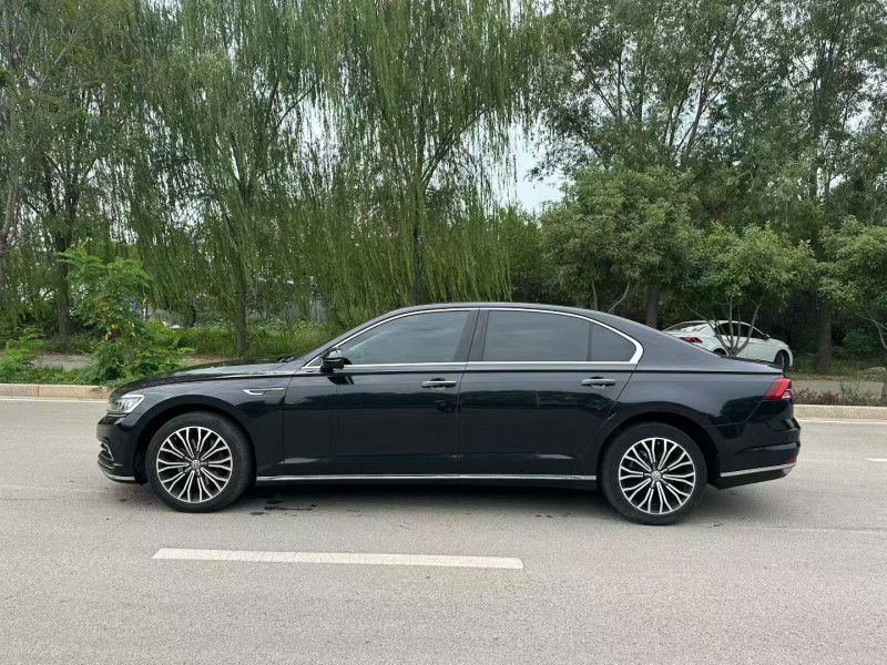 枣庄19年大众辉昂5