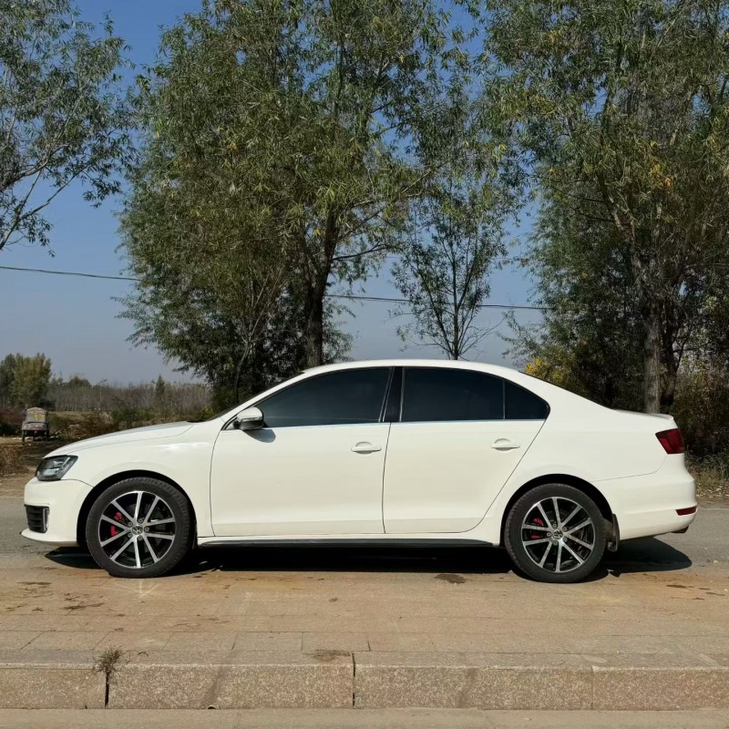 枣庄15年大众速腾6